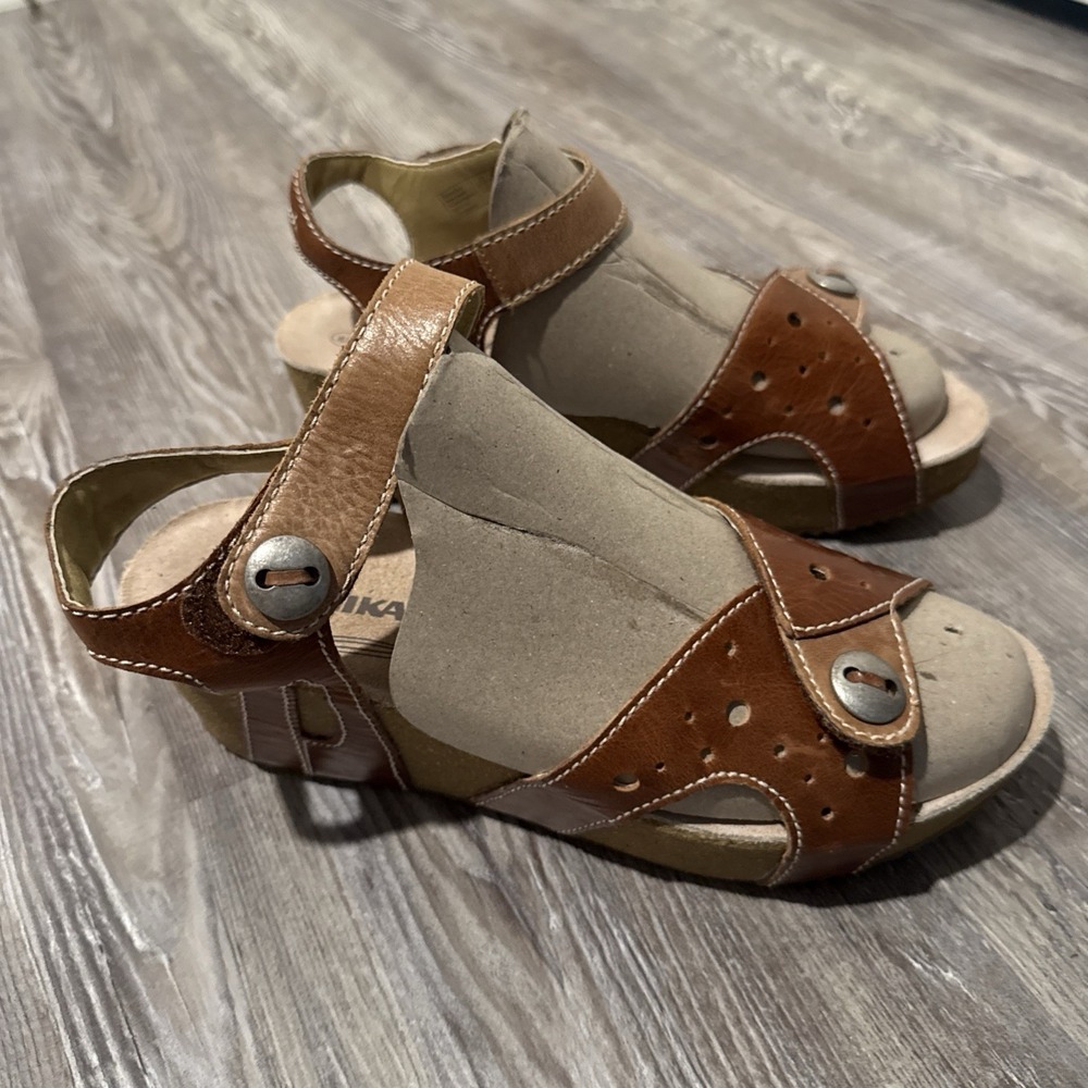 Romika Nevis Womens Size 9 EU 40 Brown Leather Strappy Wedge Slide Sandals